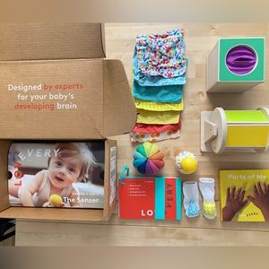 Lovevery Play Kit- The Senser 5-6 Months